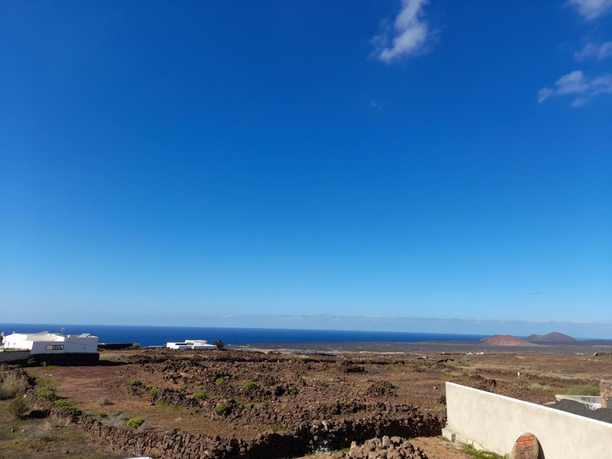 Apartamento Con Terraza Y Jardin Las Breñas Exteriör bild