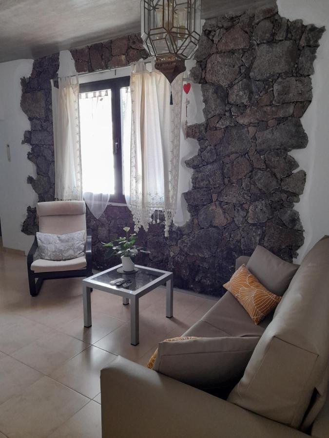 Apartamento Con Terraza Y Jardin Las Breñas Exteriör bild
